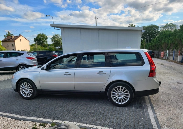 Volvo V70 cena 28500 przebieg: 235120, rok produkcji 2009 z Łańcut małe 529